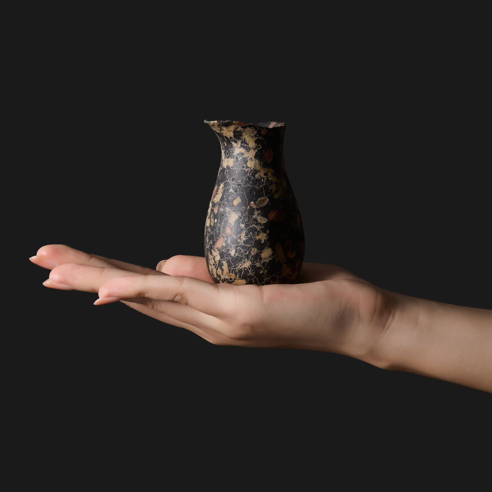 Blossom Warmth Carafe - Jadum